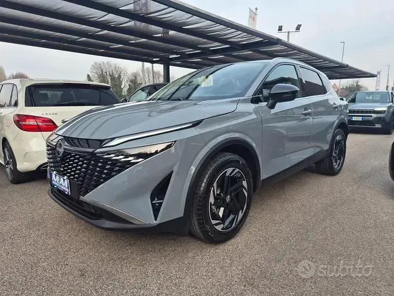 Nuova Nissan Qashqai N-Connecta 158 CV (116 kW) 2026 Grigio SUV