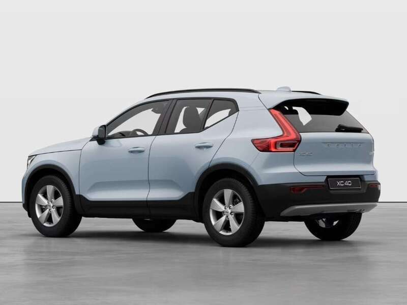 Nuova Volvo XC40 163 CV (119 kW) 2025 Nero SUV