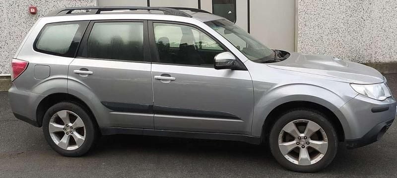 Usata Subaru Forester Exclusive+ 147 CV (108 kW) 2012 Argento SUV