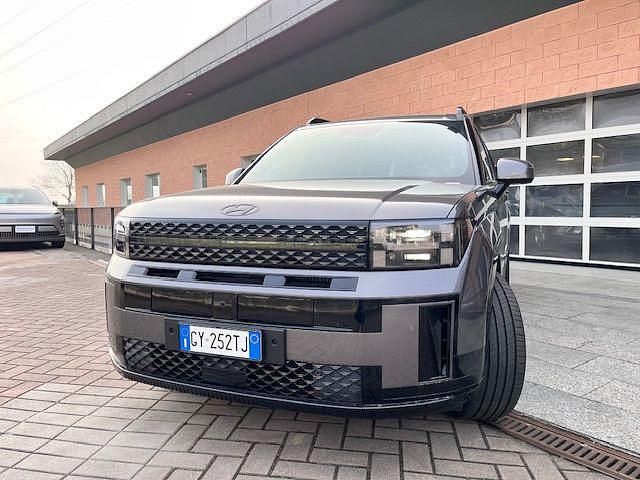 Nuova Hyundai Santa Fe 160 CV (117 kW) 2025 Grigio scuro SUV