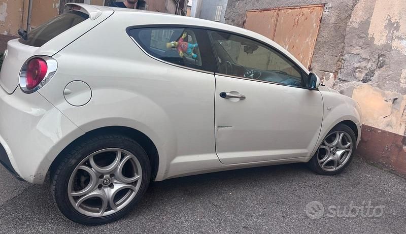 Usata Alfa Romeo MiTo Distinctive 95 CV (69 kW) 2008 Bianco Utilitaria