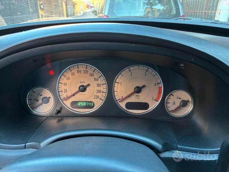 Usata Chrysler Voyager 2008 Grigio Monovolume