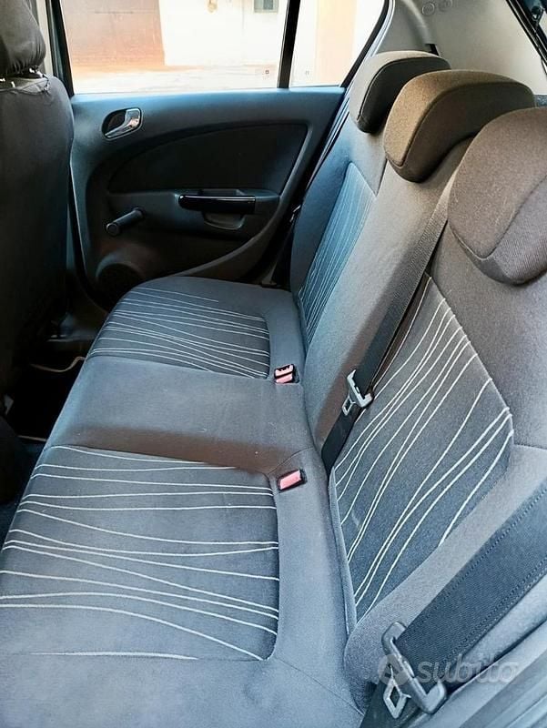 Usata Opel Corsa 80 CV (58 kW) 2007 Blu Utilitaria