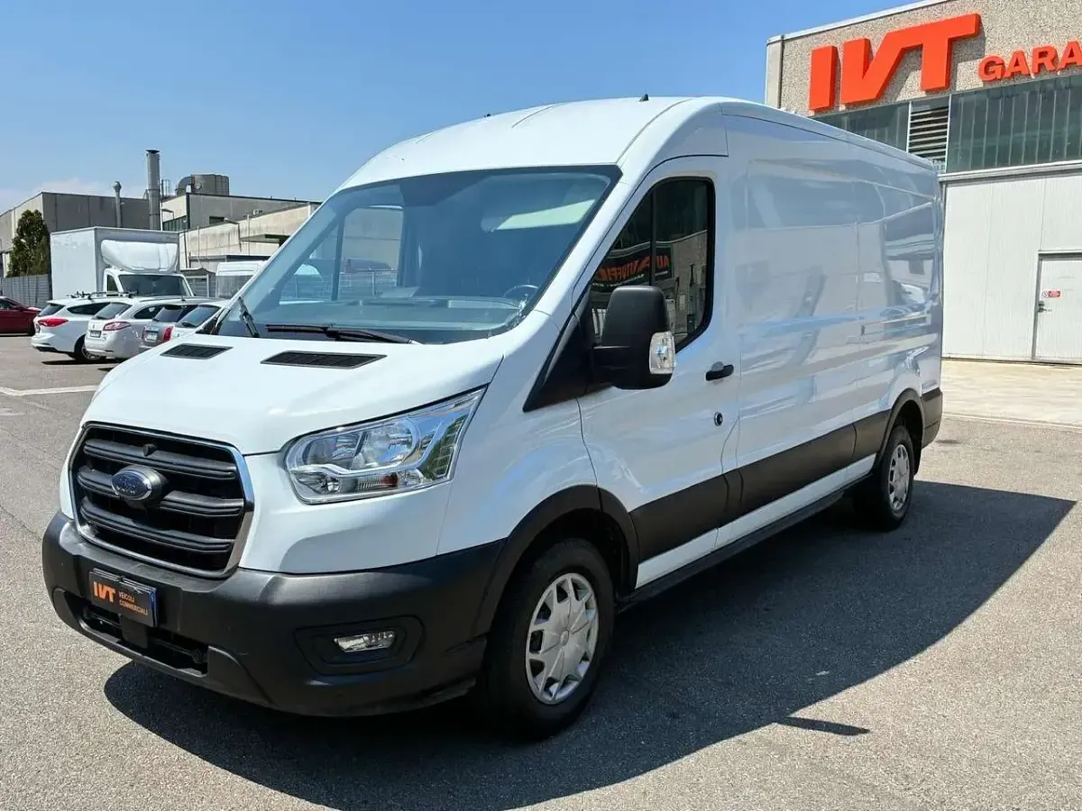 Usata Ford Transit 131 CV (96 kW) 2022 Bianco Furgone