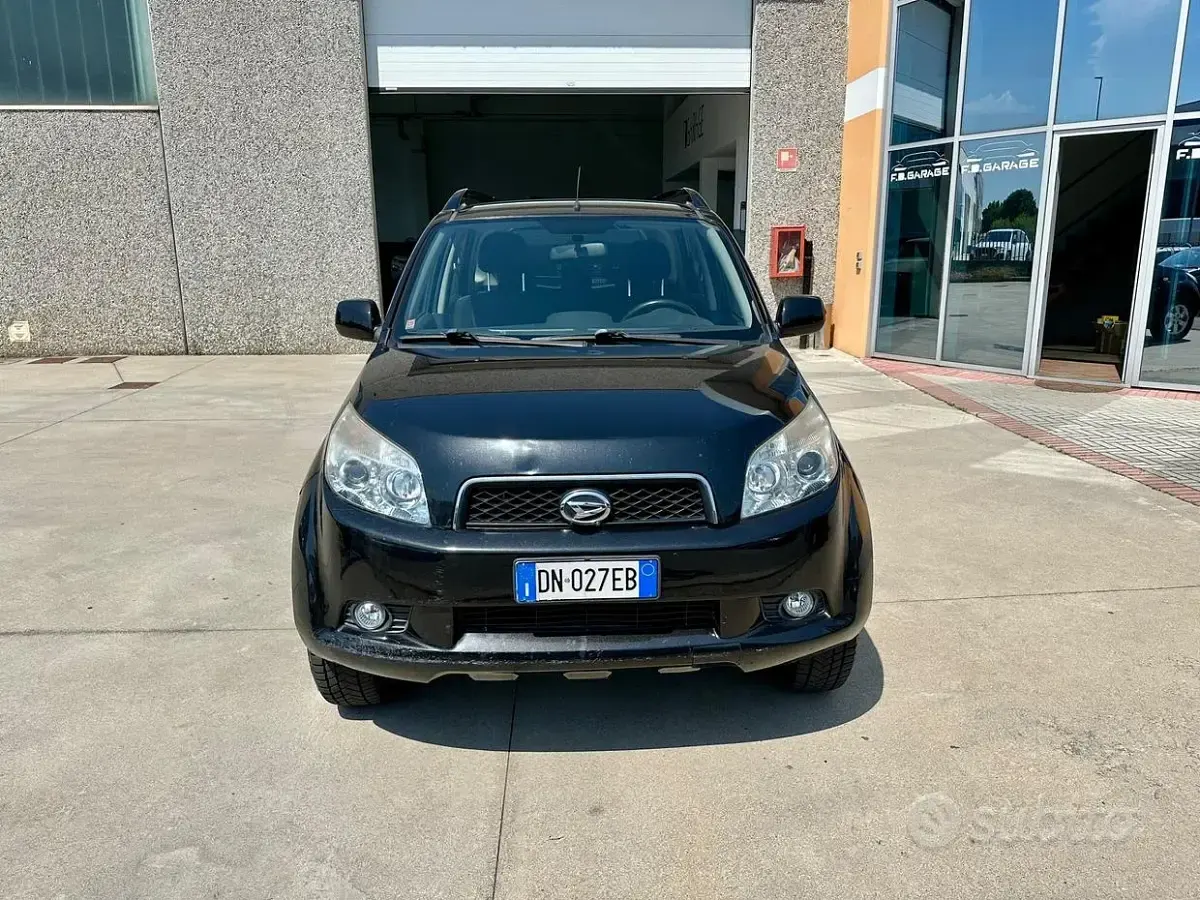 Usata Daihatsu Terios 105 CV (77 kW) 2008 Nero SUV