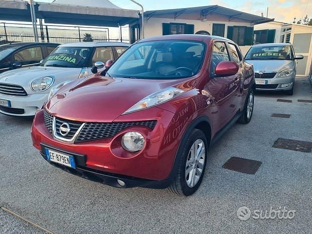 Usata Nissan Juke Tekna 116 CV (85 kW) 2010 Rosso SUV