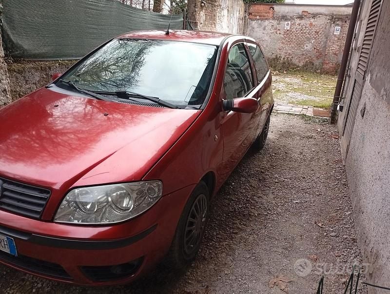Usata Fiat Punto 2007 Rosso Utilitaria