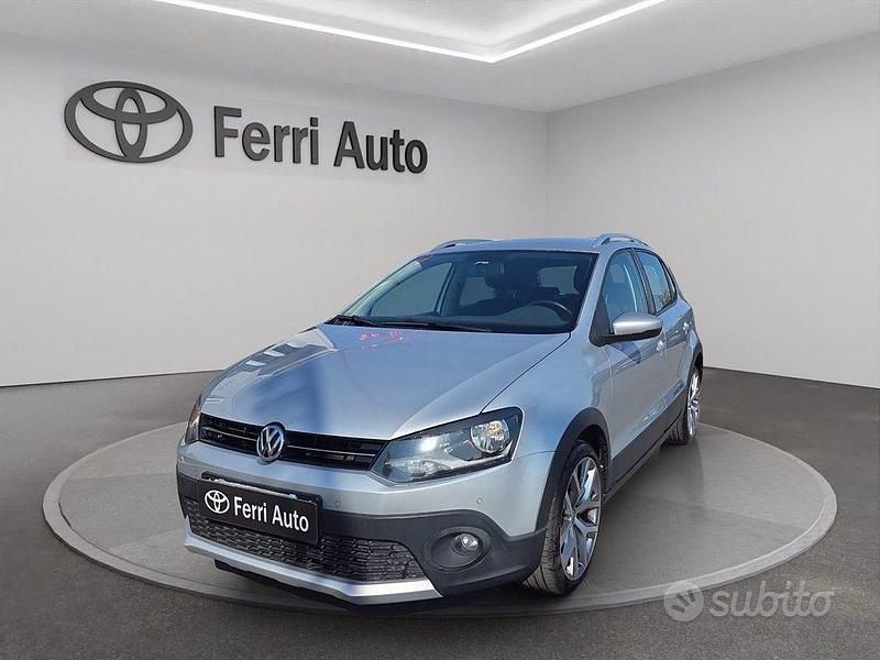 Grigio Usata 2016 VW Polo Cross Due volumi | 10.400 € (Buon prezzo) - Immagine 1/4