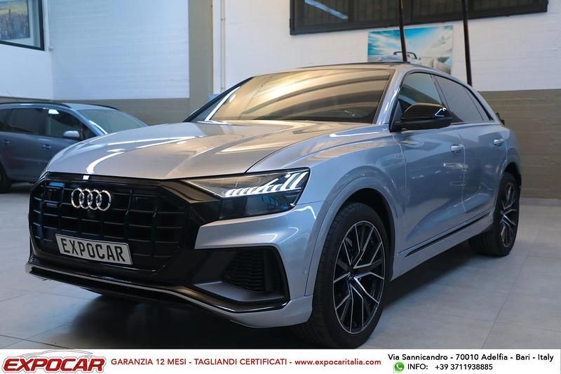 Usata Audi Q8 286 CV (210 kW) 2020 Argento SUV