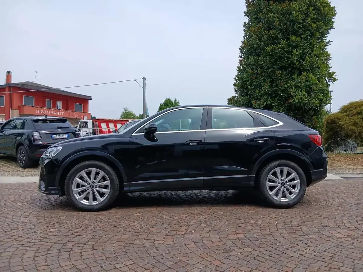 Usata Audi Q3 Business Plus 150 CV (110 kW) 2024 Nero SUV