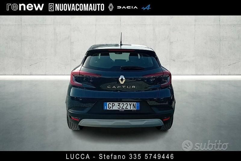 Usata Renault Captur Equilibre 91 CV (66 kW) 2023 61h blu marine SUV