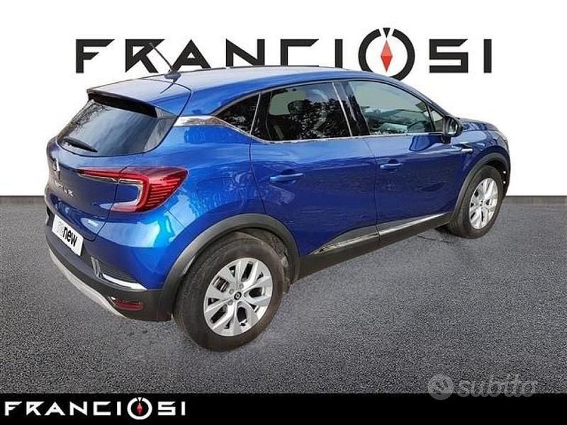Usata Renault Captur Intens 143 CV (105 kW) 2022 Blu SUV