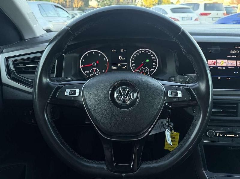 Usata VW Polo Comfortline 95 CV (69 kW) 2019 Indium grey met. Utilitaria