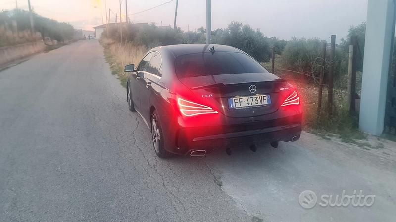 Usata Mercedes CLA220 177 CV (130 kW) 2018 Nero Berlina