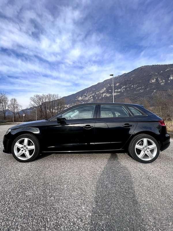 Usata Audi A3 Attraction 110 CV (80 kW) 2015 Berlina