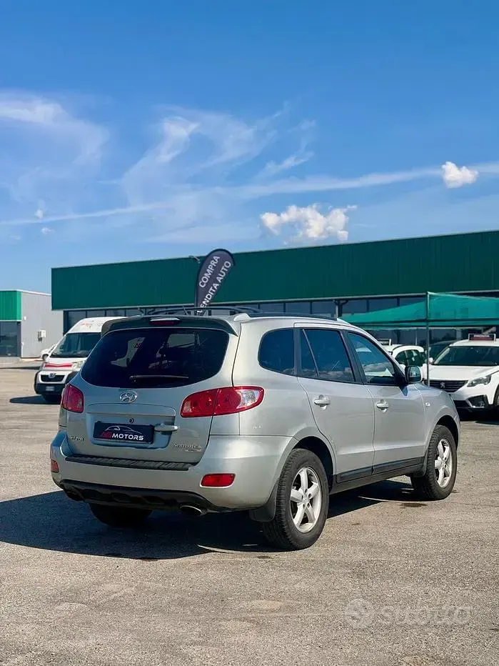 Usata Hyundai Santa Fe Dynamiq 155 CV (114 kW) 2009 Grigio SUV