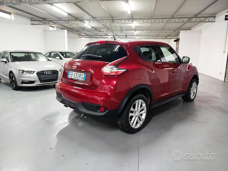 Usata Nissan Juke Tekna 110 CV (80 kW) 2017 Rosso SUV