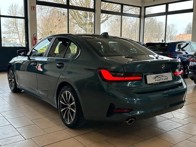Usata BMW 318 Advantage 150 CV (110 kW) 2020 Verde Berlina
