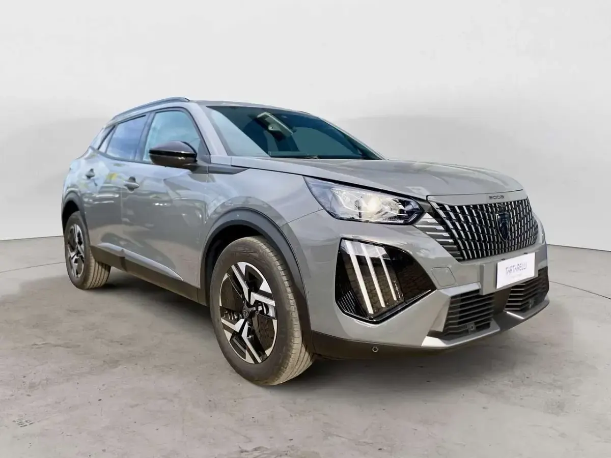 Usata Peugeot 2008 Allure 102 CV (75 kW) 2026 SUV