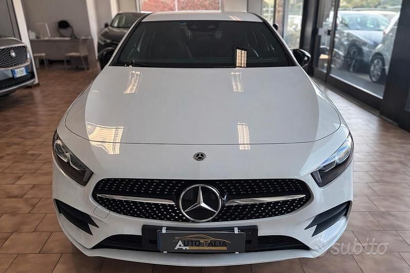 Usata Mercedes A180 AMG line 136 CV (100 kW) 2021 Bianco Berlina