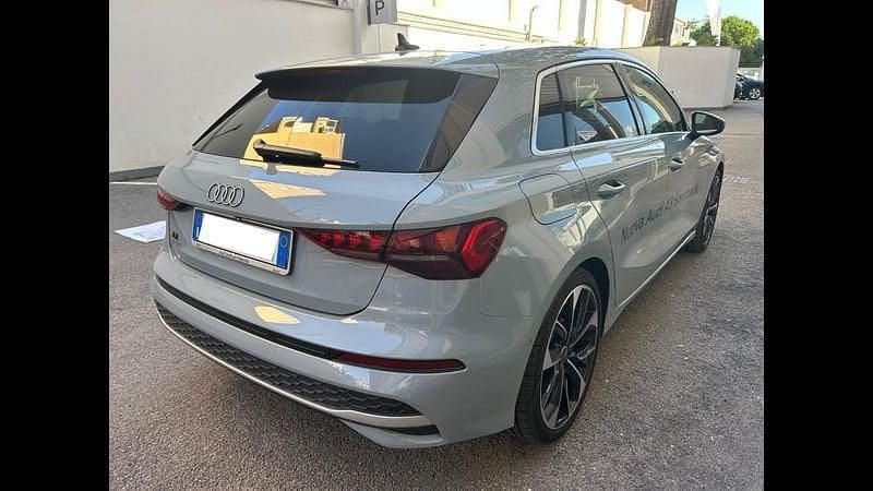 Usata Audi A3 Ambiente 150 CV (110 kW) 2024 Grigio Berlina