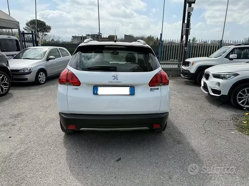 Usata Peugeot 2008 92 CV (67 kW) 2014 Bianco SUV
