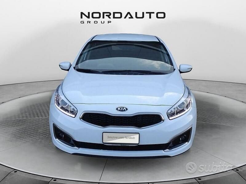 Usata Kia Ceed 110 CV (80 kW) 2017 Bianco Utilitaria