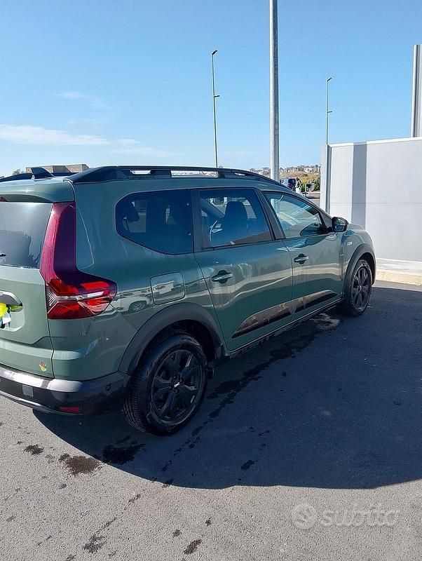 Usata Dacia Jogger 110 CV (80 kW) 2022 Verde Monovolume