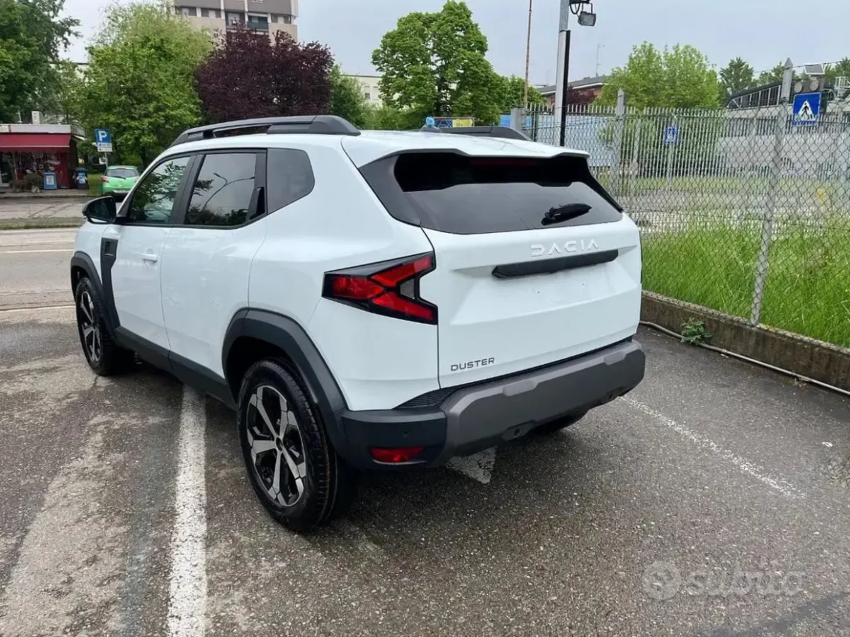 Nuova Dacia Duster Journey 120 CV (88 kW) 2026 Bianco Berlina