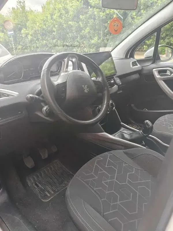 Begagnad Peugeot 2008 Active 82 HK (60 kW) 2014 Vit SUV