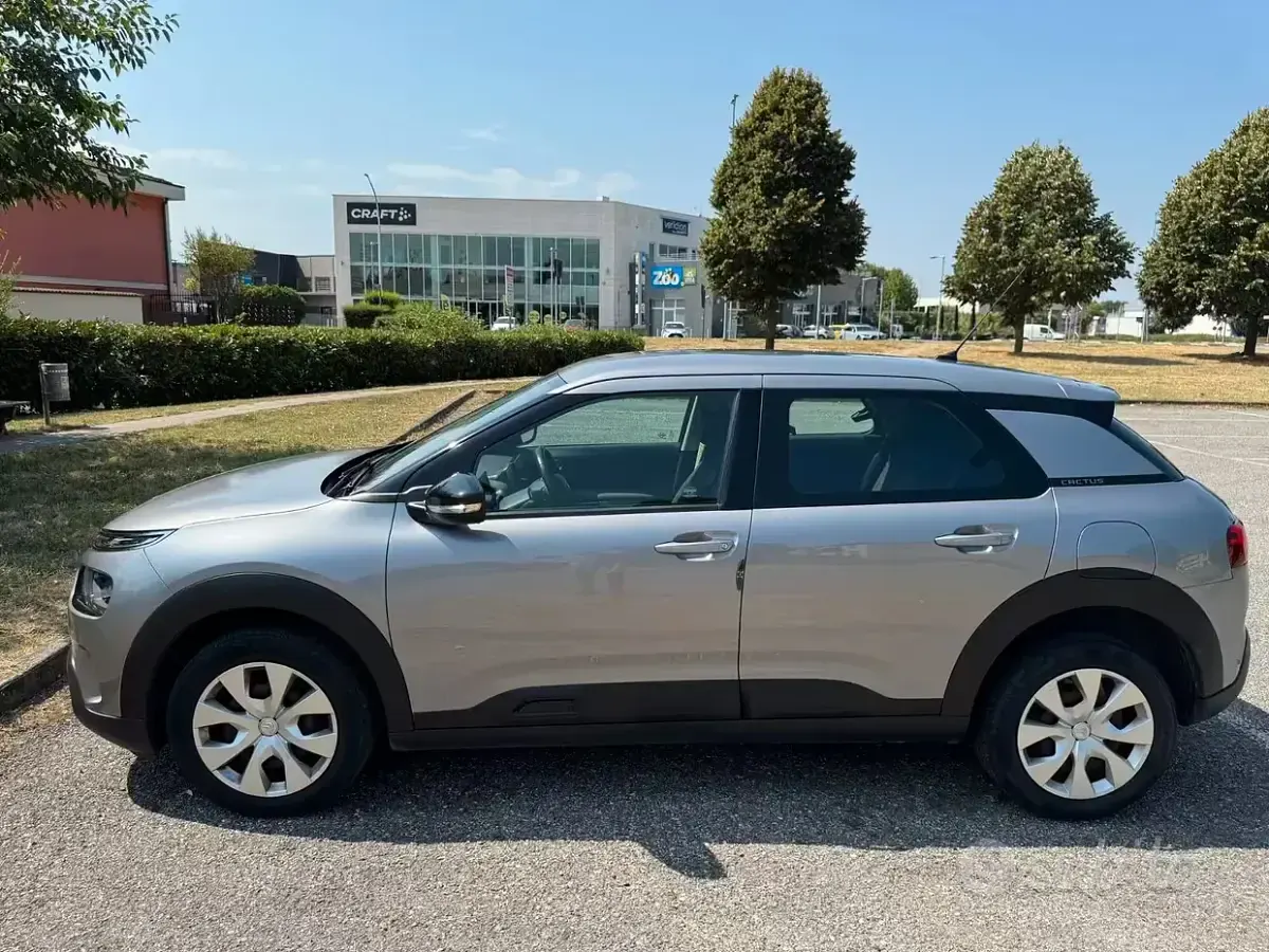 Usata Citroën C4 110 CV (80 kW) 2020 Grigio Berlina