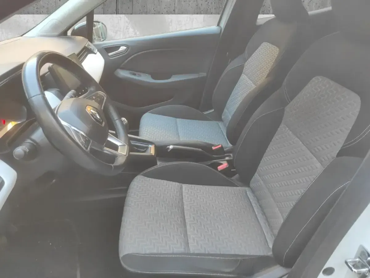 Usata Renault Clio Evolution 100 CV (73 kW) 2023 Bianco Utilitaria