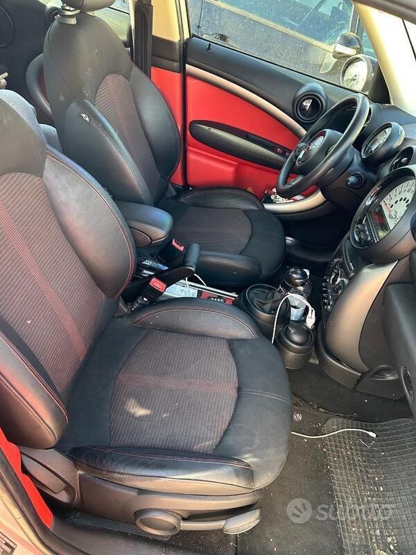 Usata Mini Countryman 111 CV (81 kW) 2015 Grigio SUV