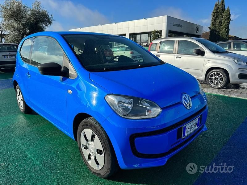 Usata VW up! Move 65 CV (47 kW) 2023 Blu Utilitaria