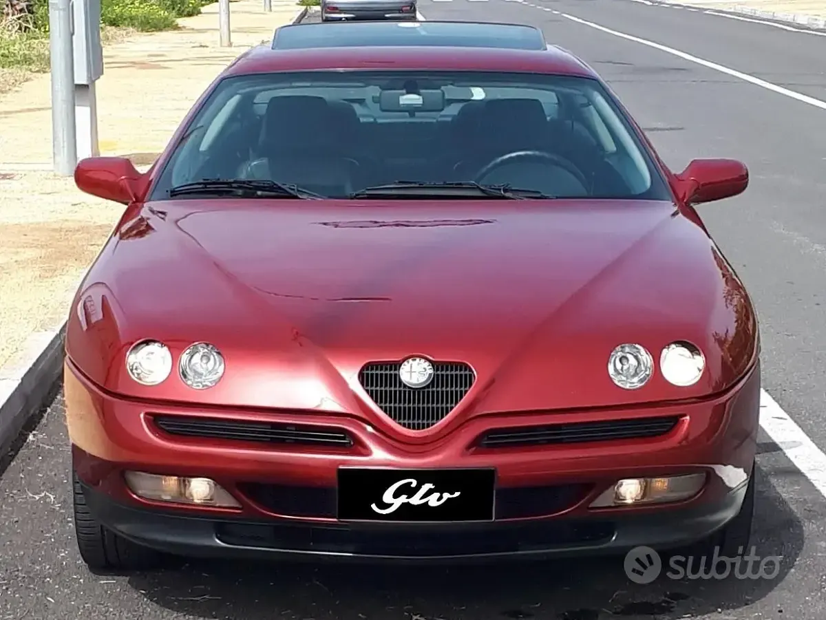 Usata Alfa Romeo GTV 150 CV (110 kW) 1996 Rosso Coupé