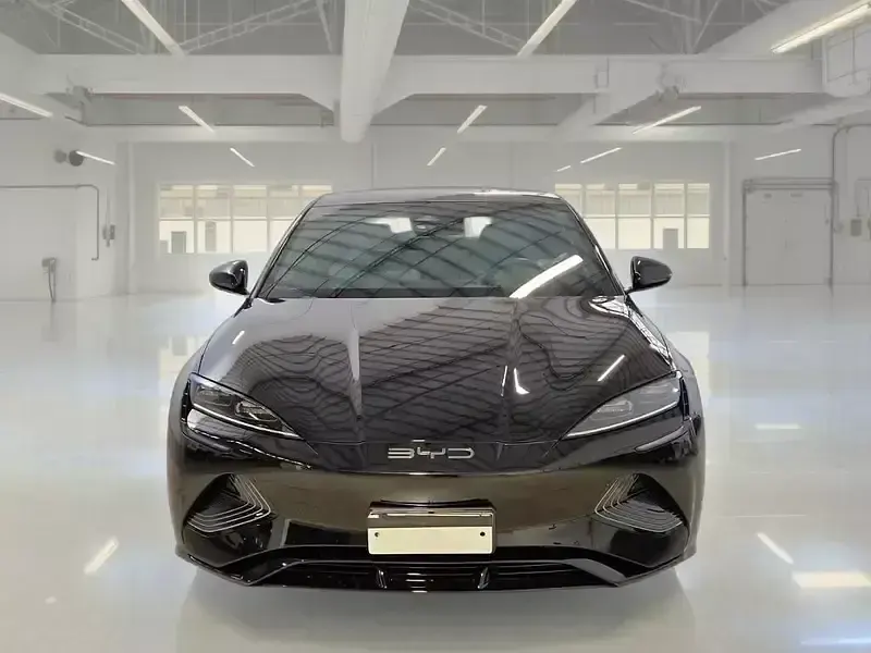 Usata BYD Seal Design 69 kW (95 CV) 2025 Berlina