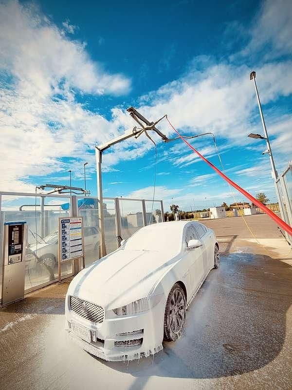 Usata Jaguar XE Pure 179 CV (131 kW) 2016 Berlina