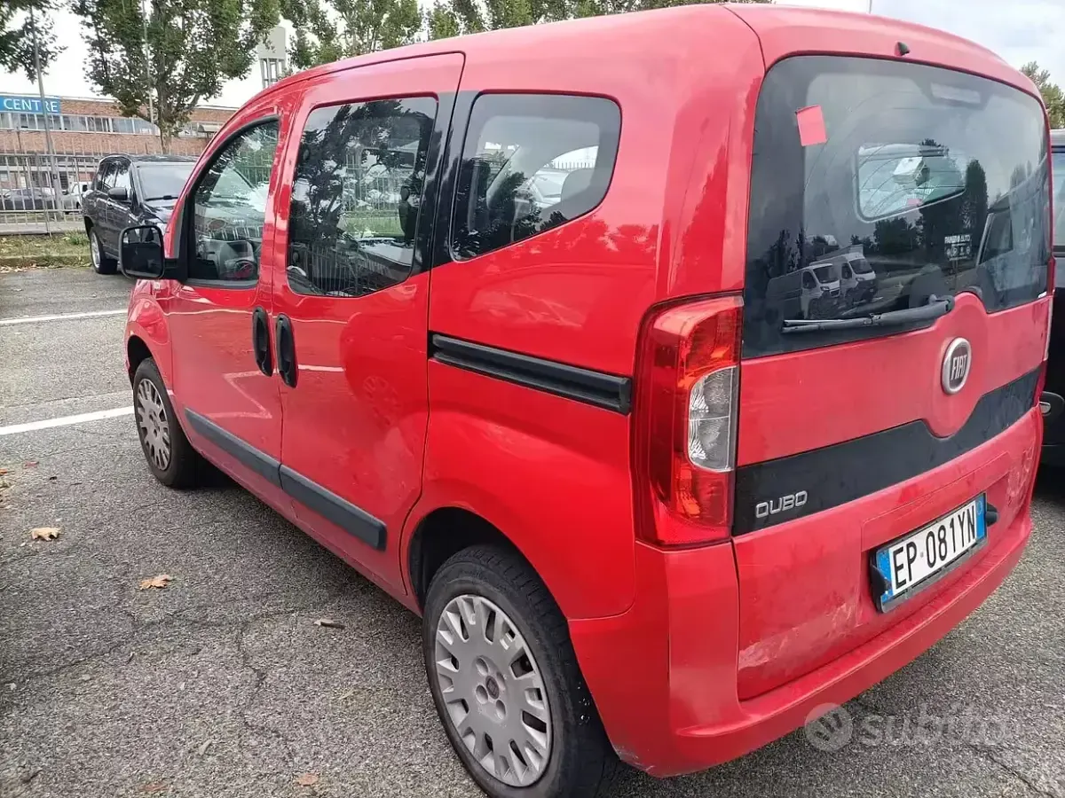 Usata Fiat Qubo Active 73 CV (53 kW) 2013 Rosso Monovolume