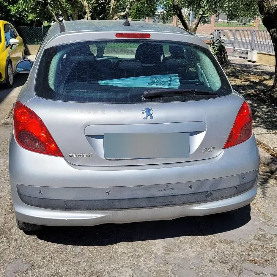 Usata Peugeot 207 Sport 68 CV (50 kW) 2009 Grigio Berlina