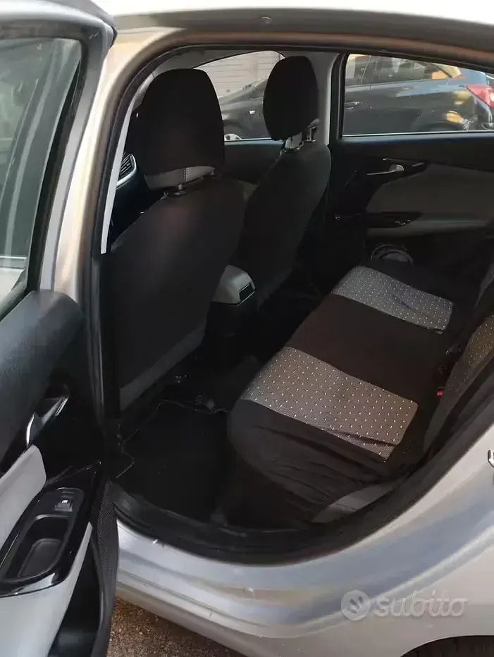 Usata Fiat Tipo Easy 120 CV (88 kW) 2017 Berlina