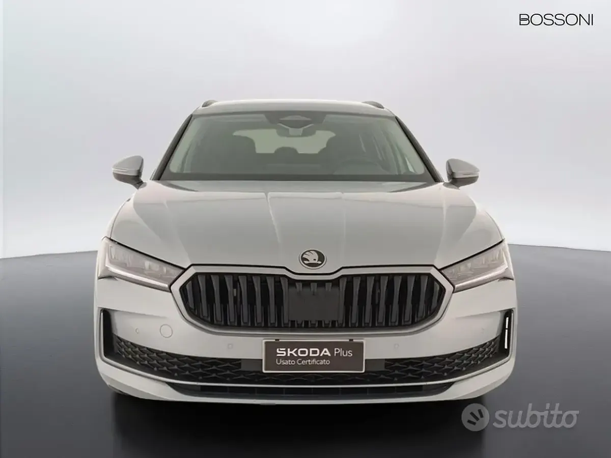 Usata Skoda Superb Selection 150 CV (110 kW) 2025 Argento Station wagon