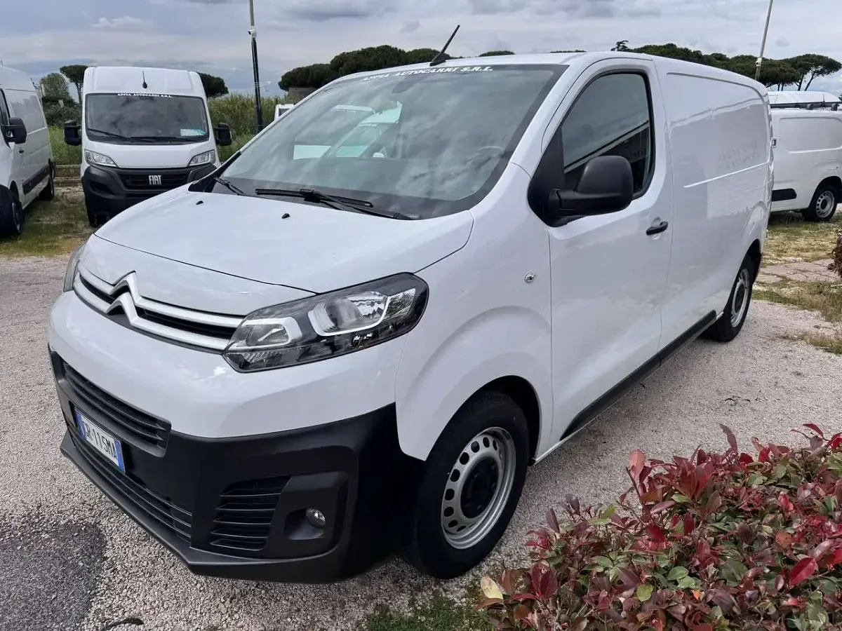Usata Citroën Jumpy 101 CV (74 kW) 2023 Bianco Monovolume