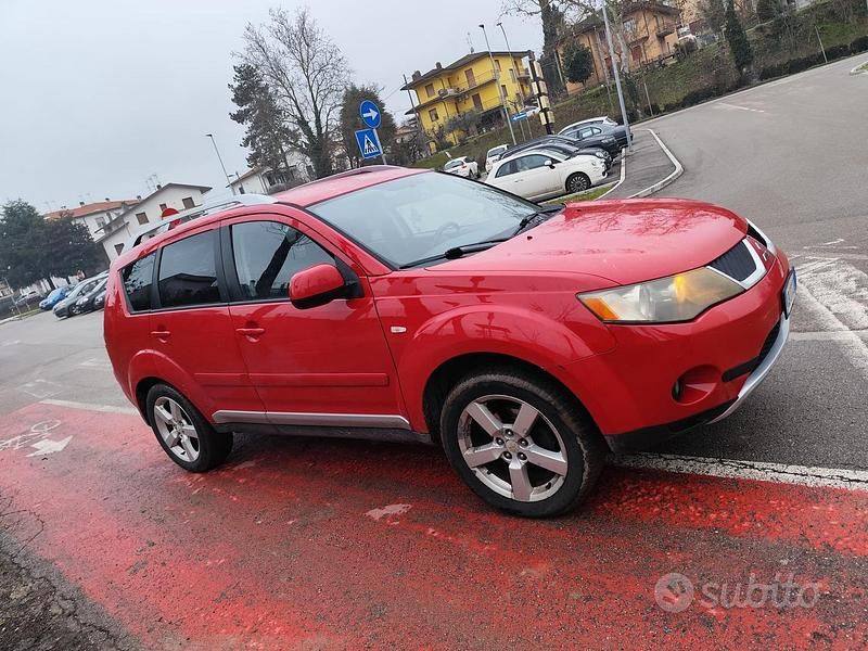 Usata Mitsubishi Outlander 2008 Rosso SUV
