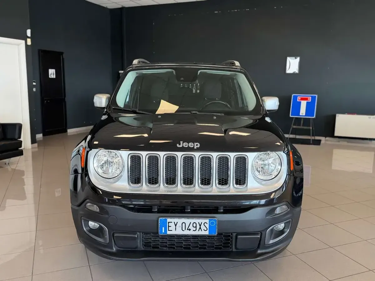 Usata Jeep Renegade Limited 140 CV (102 kW) 2015 Nero SUV