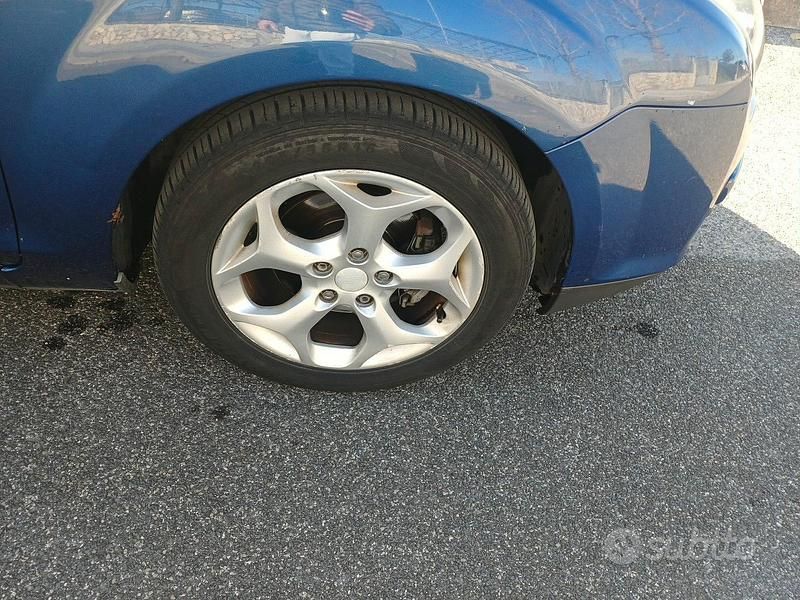 Usata Ford Focus 90 CV (66 kW) 2007 Blu Station wagon