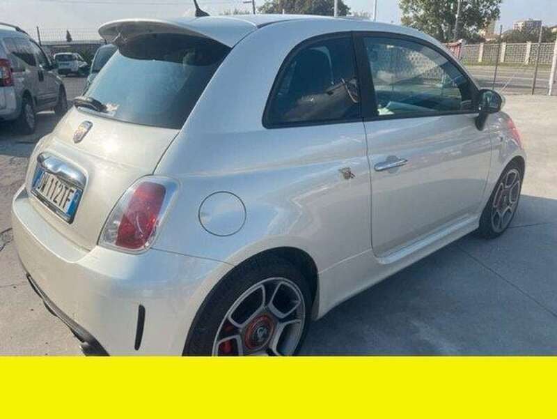 Usata Abarth 500 135 CV (99 kW) 2009 Bianco Utilitaria