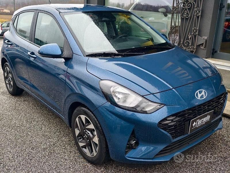Nuova Hyundai i10 2025 Blu Utilitaria