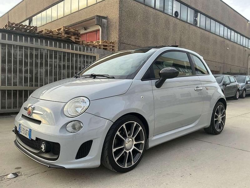 Grigio Usata 2014 Abarth 595 Custom Due volumi | 12.400 € (Buon prezzo) - Immagine 1/4