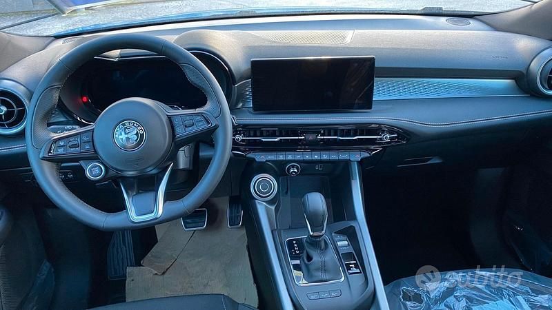 Nuova Alfa Romeo Tonale Sprint 130 CV (95 kW) 2025 Blu SUV