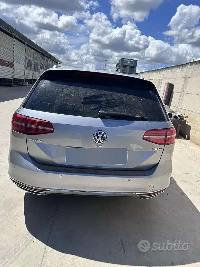 Usata VW Passat 150 CV (110 kW) 2017 Grigio Station wagon
